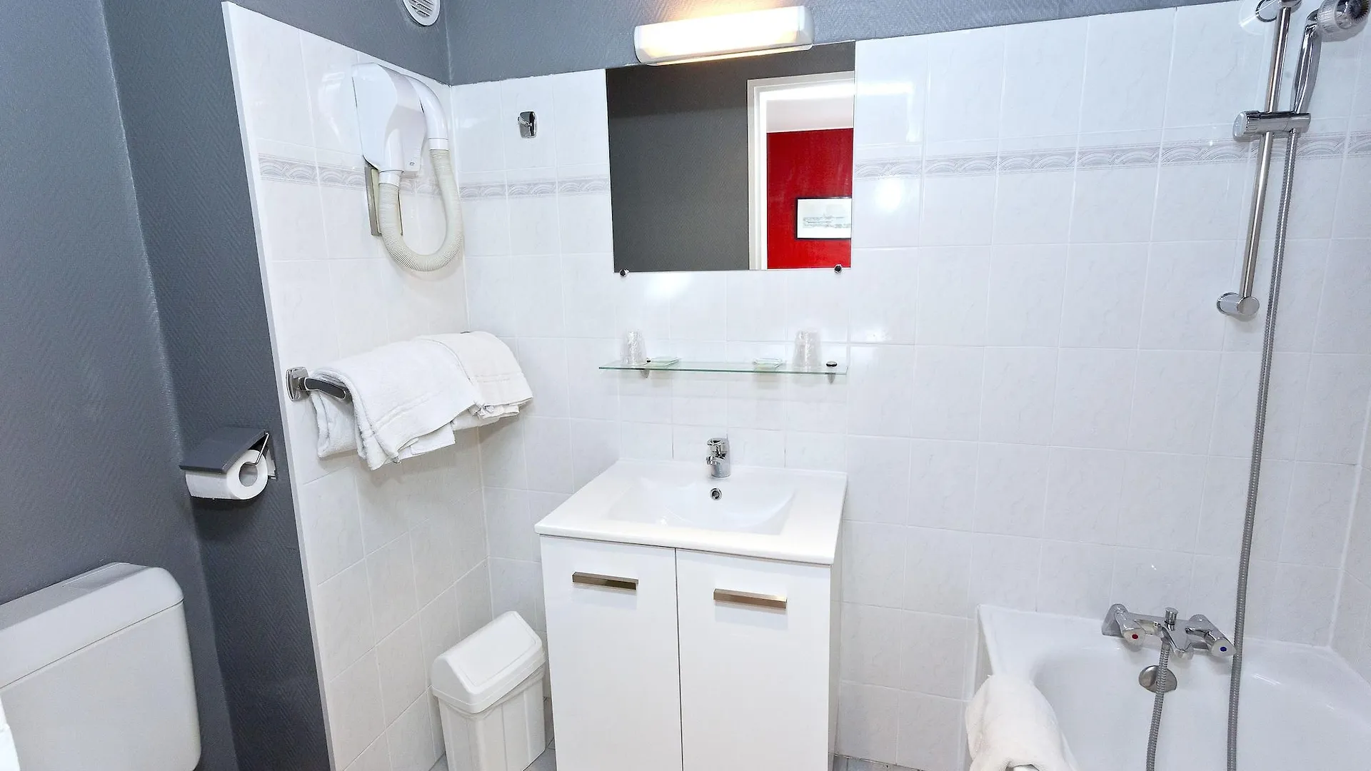Otel Hipotel Paris Belgrand Mairie Du 20Eme