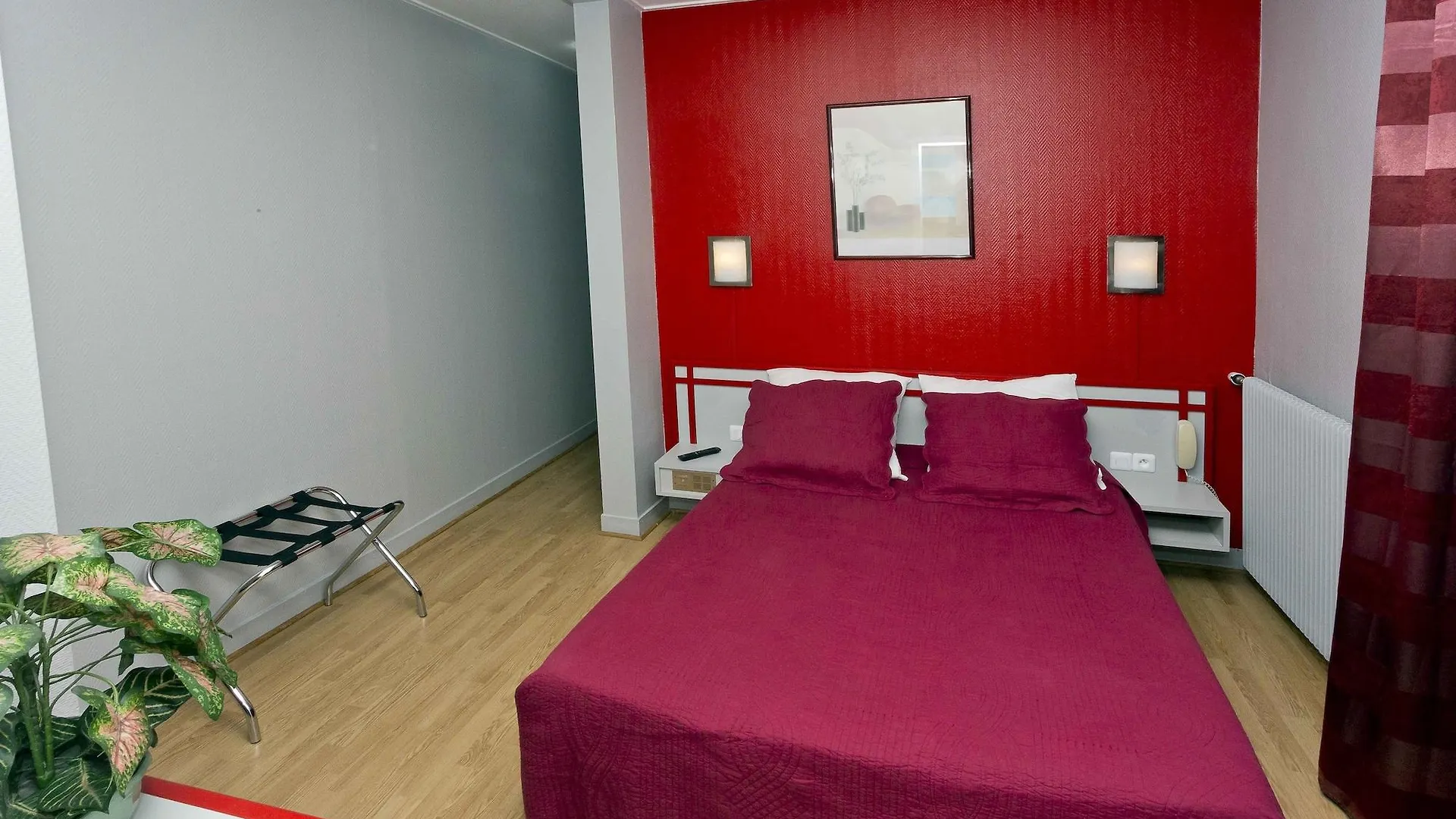 Hipotel Paris Belgrand Mairie Du 20Eme