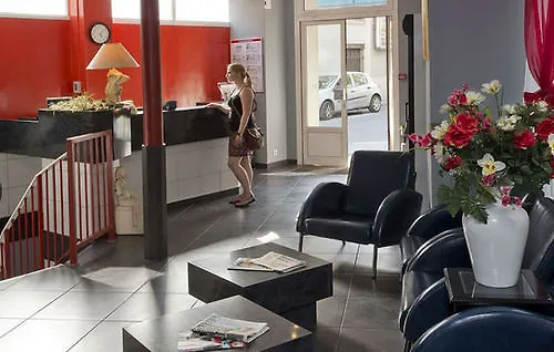 Hipotel Paris Belgrand Mairie Du 20Eme Hotel
